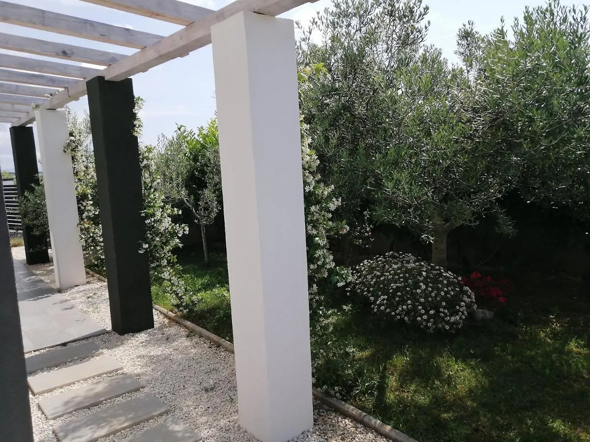Elena Villa Pomer Croatia
